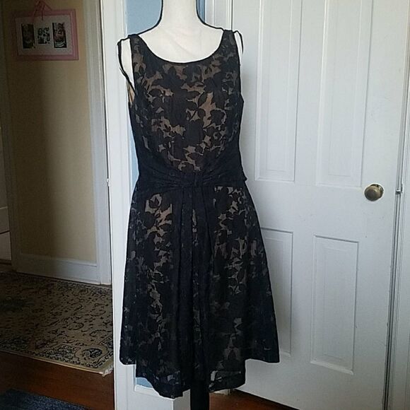 Lauren dress  - Picture 1 of 6